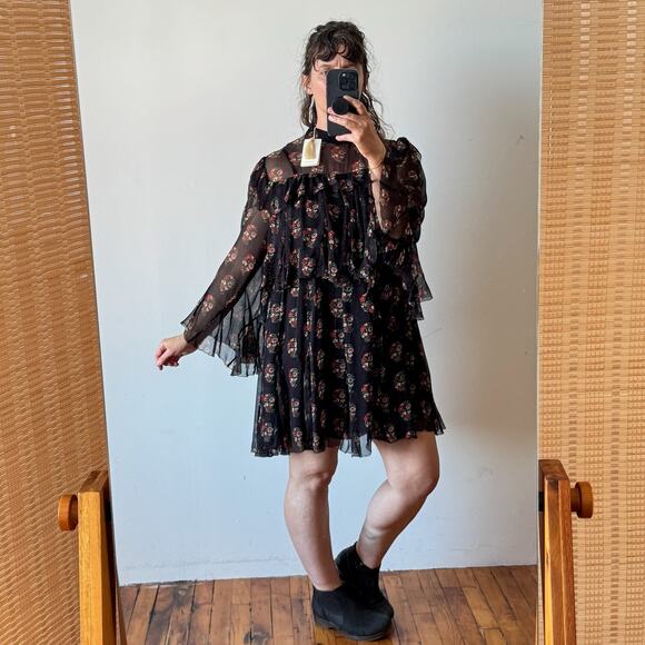 NWT DÔEN Alette Dress in Paisley Bouquet - Picture 1 of 10